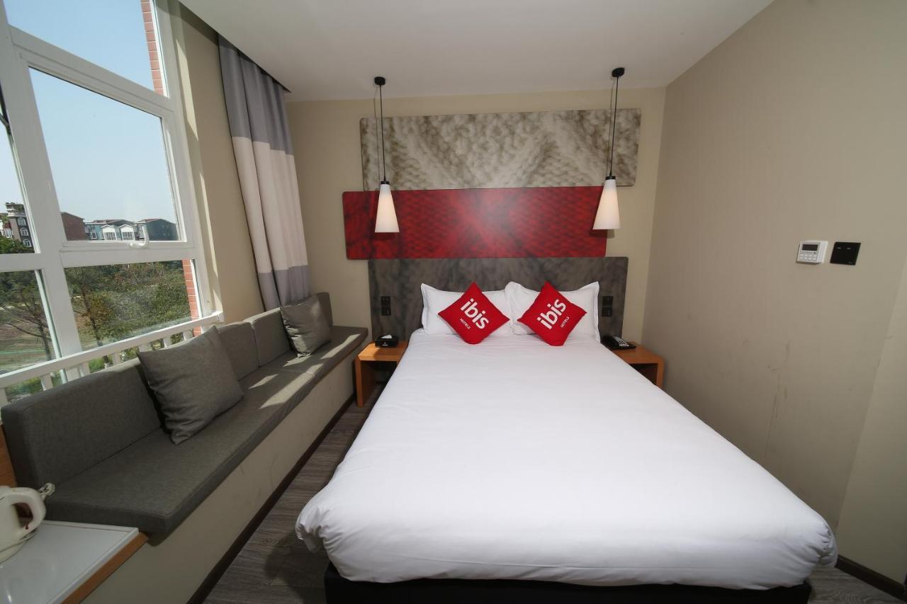 Ibis Chengdu Meizhou Center Zewnętrze zdjęcie