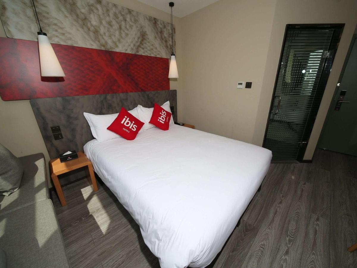 Ibis Chengdu Meizhou Center Zewnętrze zdjęcie